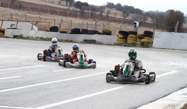 Motul Türkiye Karting Şampiyonası'nın 6. ayak yarışları Uşak'ta başladı