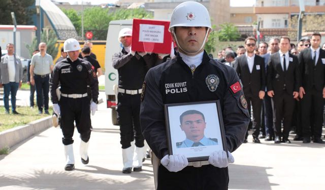 Şehit Zeki Bacak'ın naaşı Uşak’a gönderildi