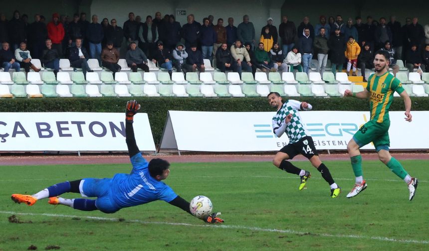 Sivaslı Belediyespor 4-0mağlup  oldu