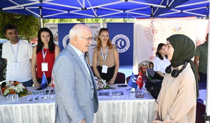 Uşak Üniversitesinde yeni eğitim öğretim yılı oryantasyonla başladı