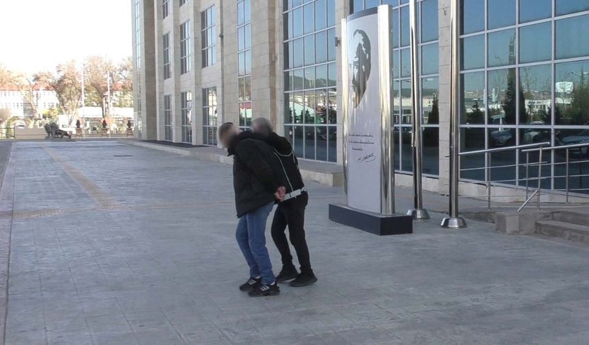 Uşak’ta 1 uyuşturucu satıcısı tutuklandı