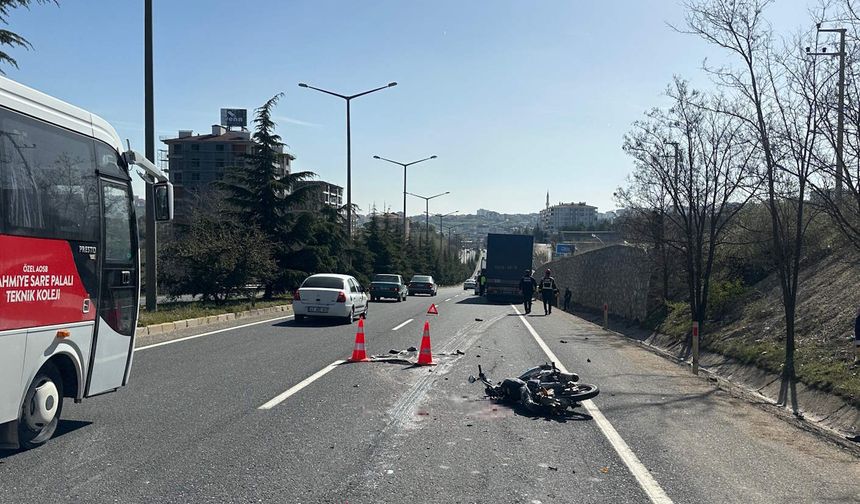 Uşak’ta motosiklet ile tır çarpıştı: 1 ölü