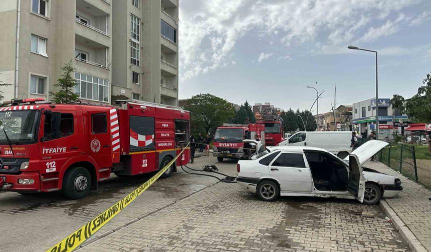 Evli çift kavga etti: Kadın emniyette ifade verirken, kocası evi ve arabaları yaktı