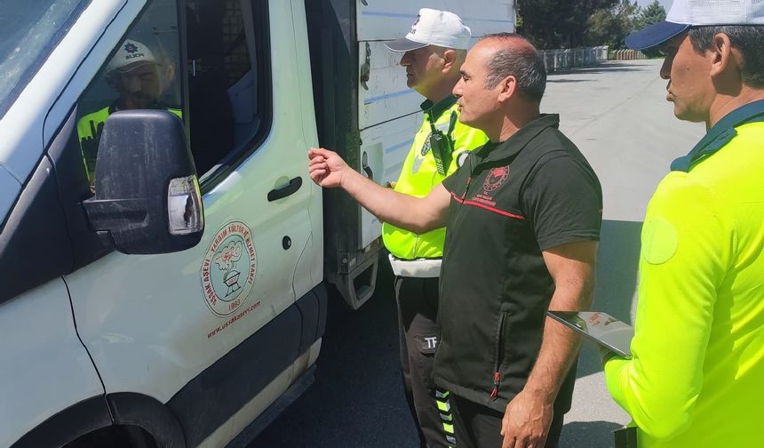 Uşak’ta kurbanlık sevkiyatlarına sıkı denetim devam ediyor